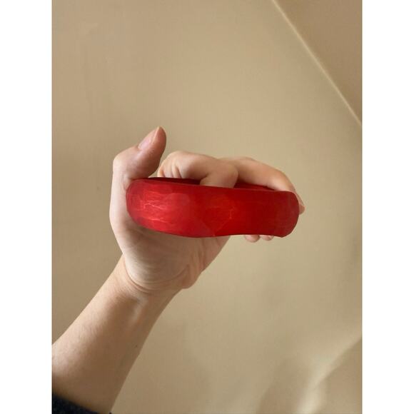 Vintage Bangle Bracelet Translucent Cherry Red Resin Asymmetrical Made In Italy - Picture 4 of 13